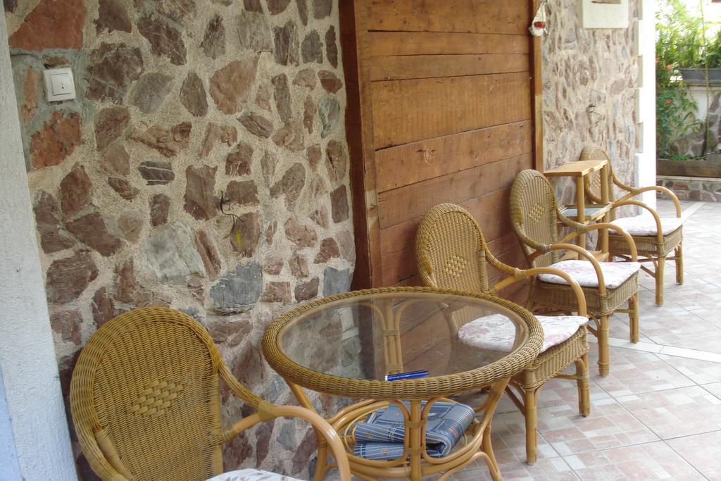 Apartment Apartman Studio Nedovic